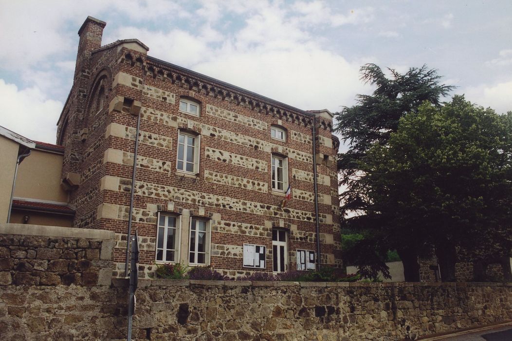 Ancien presbytère, actuellement mairie : Façade sud, vue générale