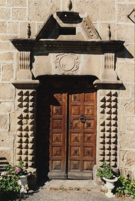 Château du Mazigon : Façade sud, portail d’accès, vue générale