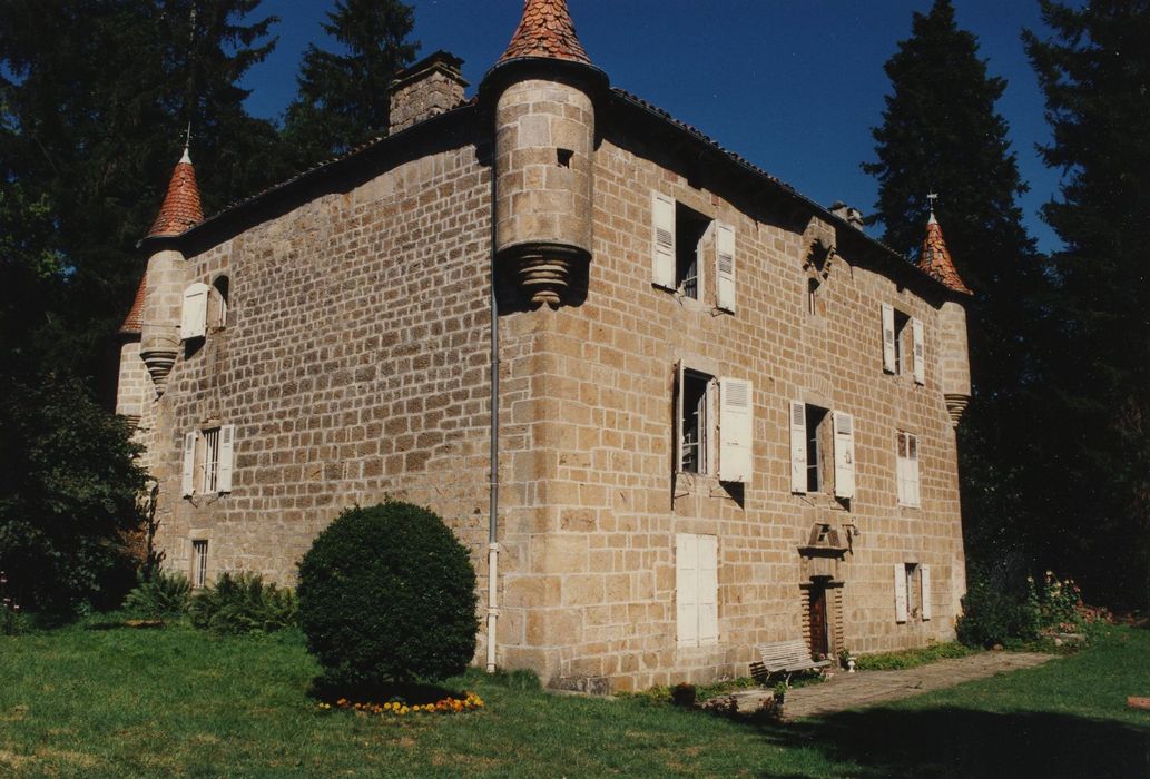 Château du Mazigon : Façades sud et ouest, vue générale