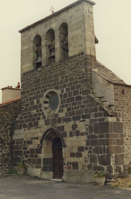 Eglise de la Nativité de la Sainte Vierge : Façade occidentale, vue générale