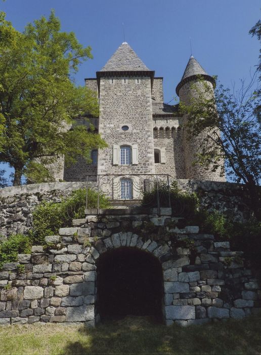 Château de Vachères : Façade sud, vue générale