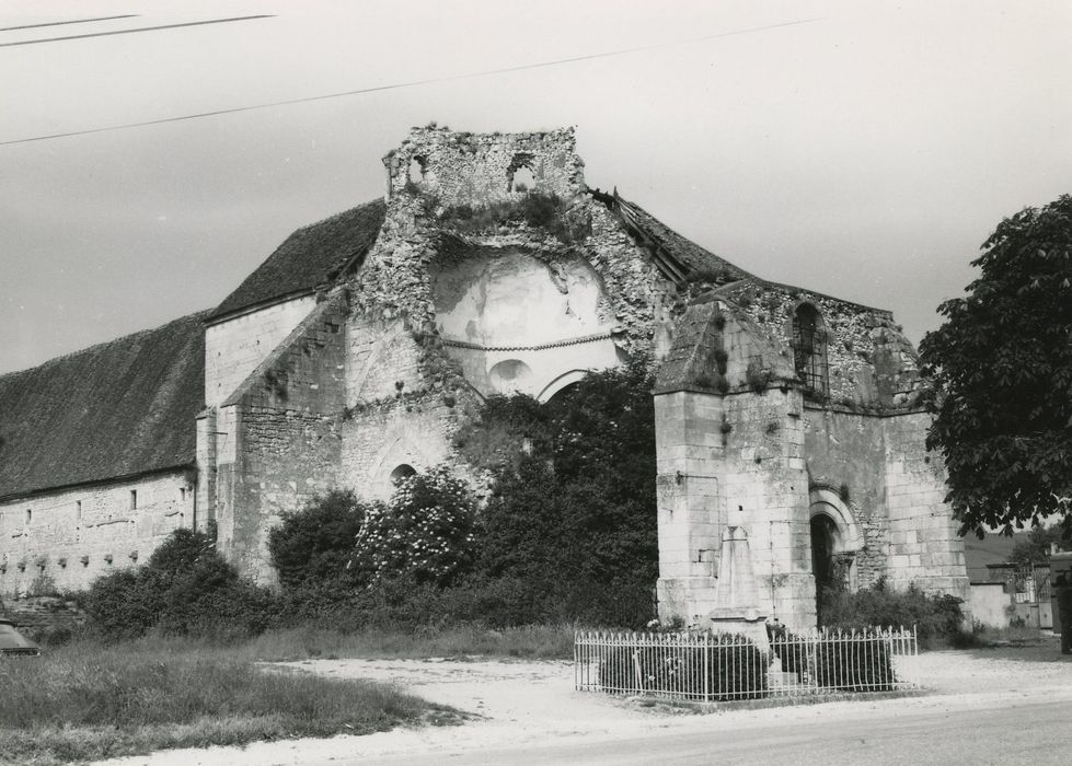 Ancienne abbaye : Eglise abbatiale, ensemble sud-ouest, vue générale