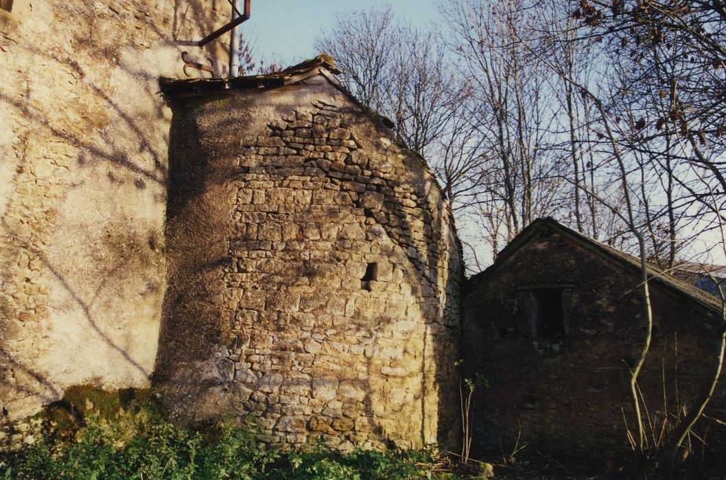 Manoir de Giverdy : Tour nord-ouest, vue générale