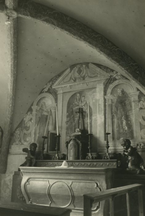 Domaine du château de Vésigneux : Chapelle, vue partielle