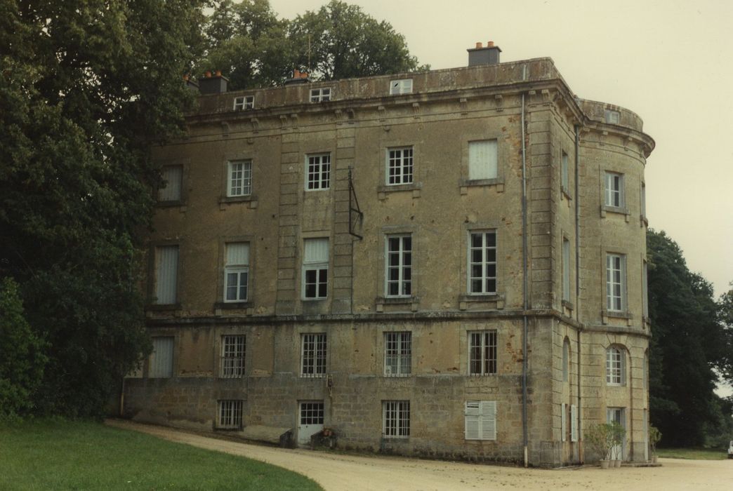 Château de Saulières : Façade nord, vue générale