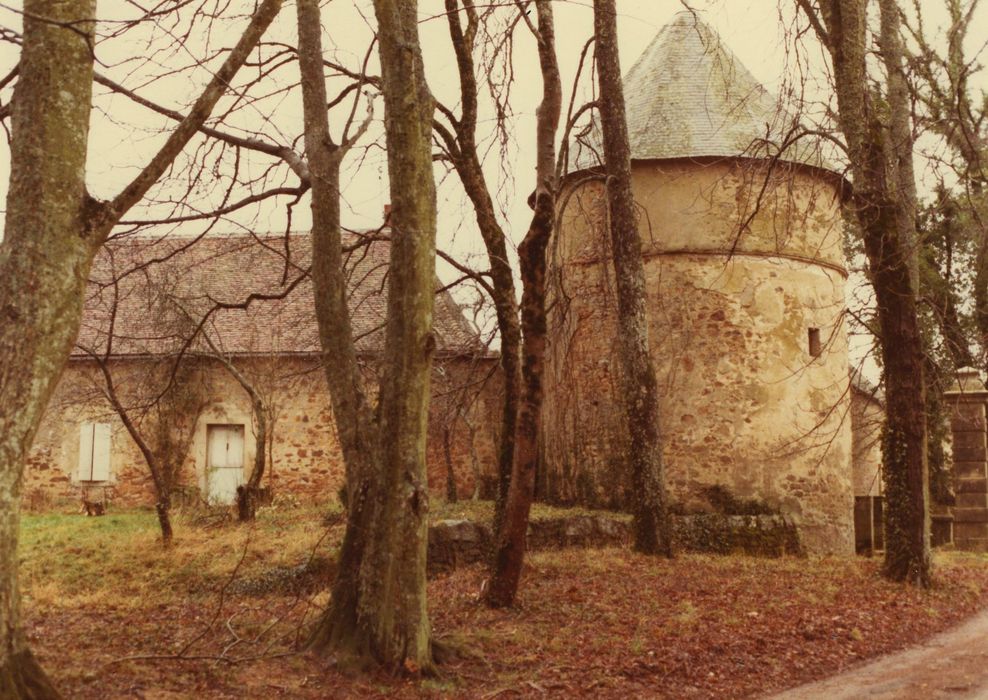 Château de Besne : Colombier, vue générale