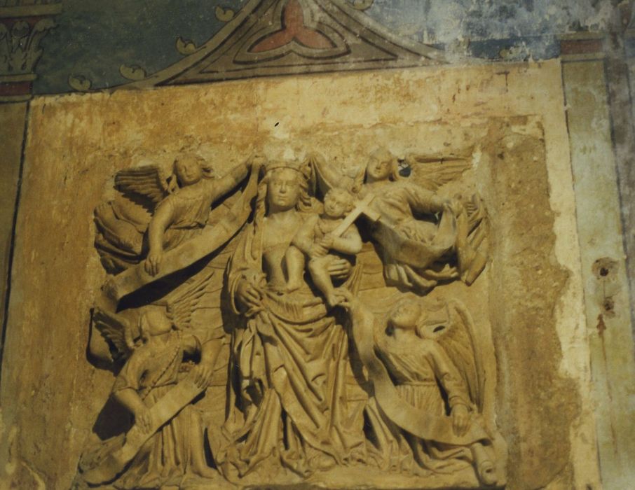 bas-relief : Vierge à l'Enfant