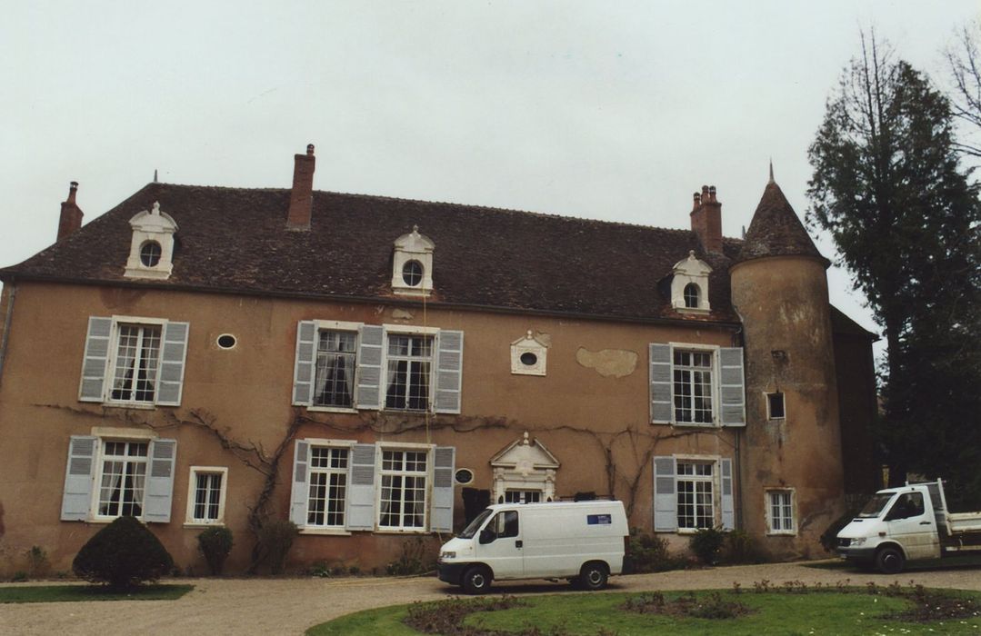 Anciennes forges de Chailloy : Façade sud, vue générale