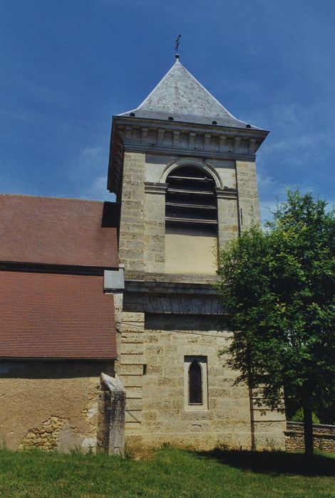 Eglise : Clocher, élévation sud, vue générale