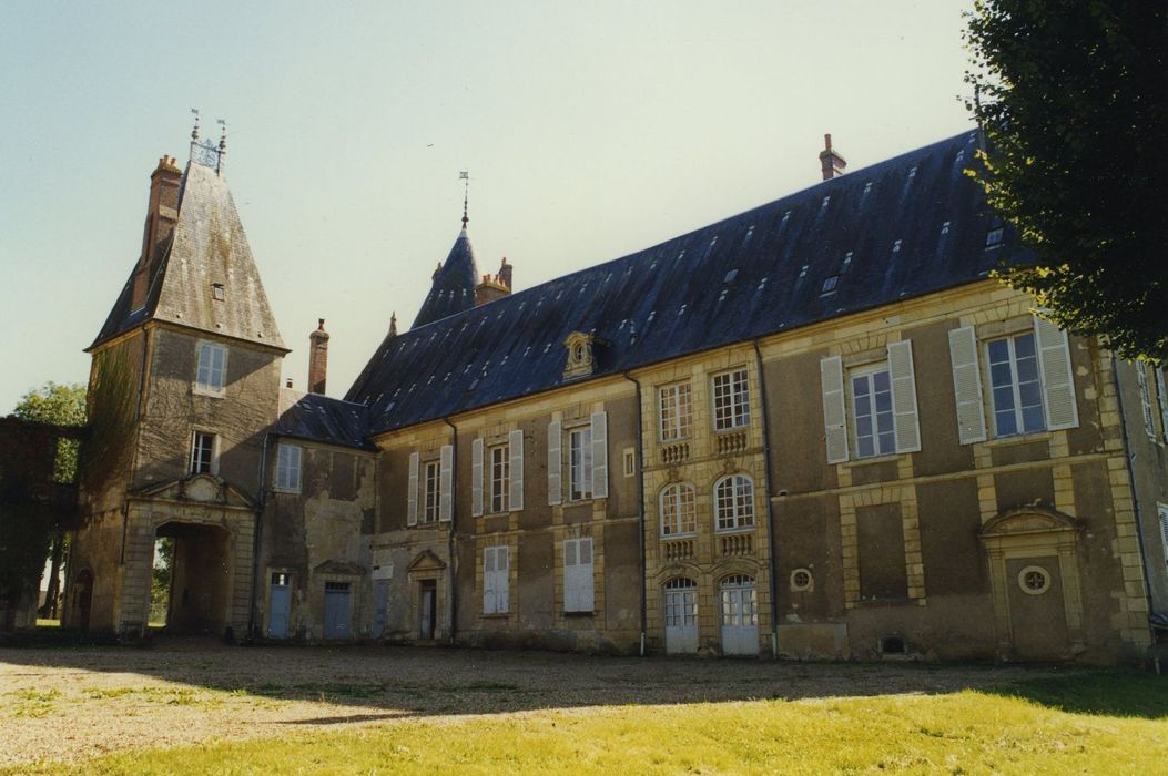 Château des Bordes : Ensemble nord-est, vue générale