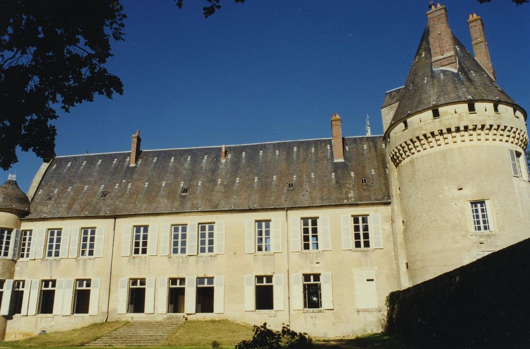 Château des Bordes : Ensemble sud-ouest, vue générale