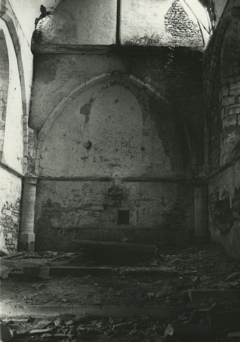 Léproserie Saint-Lazare (ancienne) : Nef, vue partielle