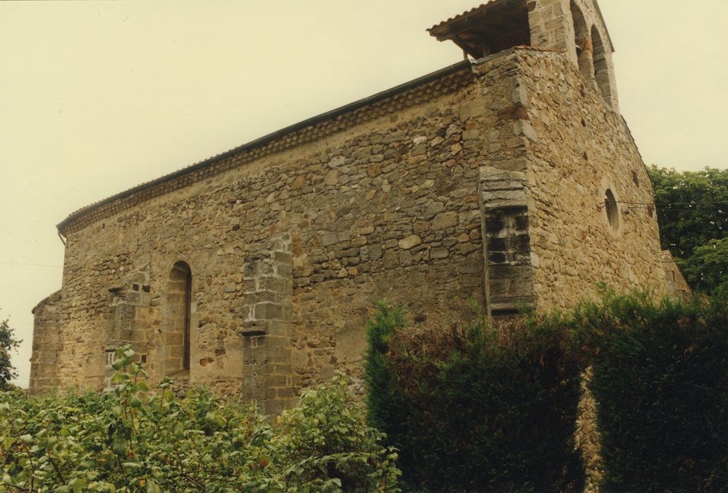 Eglise paroissiale Saint-Jean-Baptiste : Façade latérale nord, vue générale