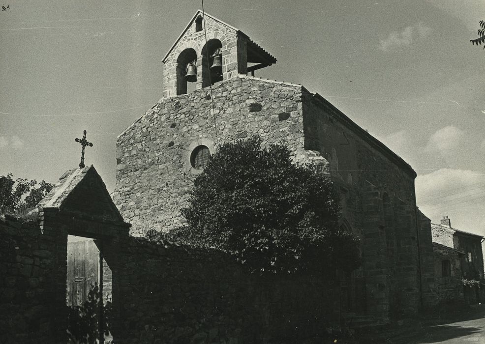 Eglise paroissiale Saint-Jean-Baptiste : Ensemble sud-est, vue générale