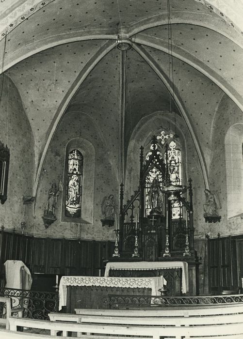 Eglise paroissiale Saint-Jean-Baptiste : Choeur, vue générale