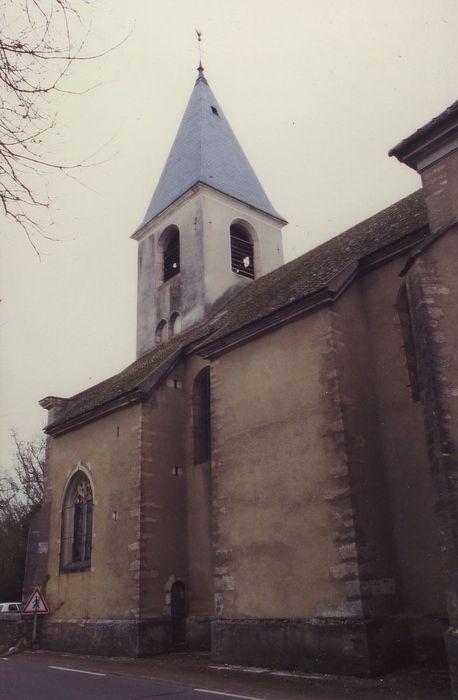 Eglise de la Nativité : Façade latérale sud, vue partielle