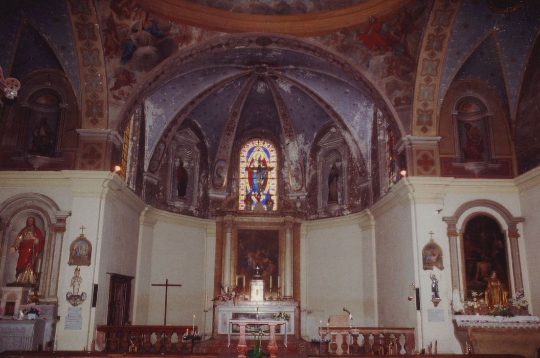 Eglise de la Nativité : Choeur, vue générale