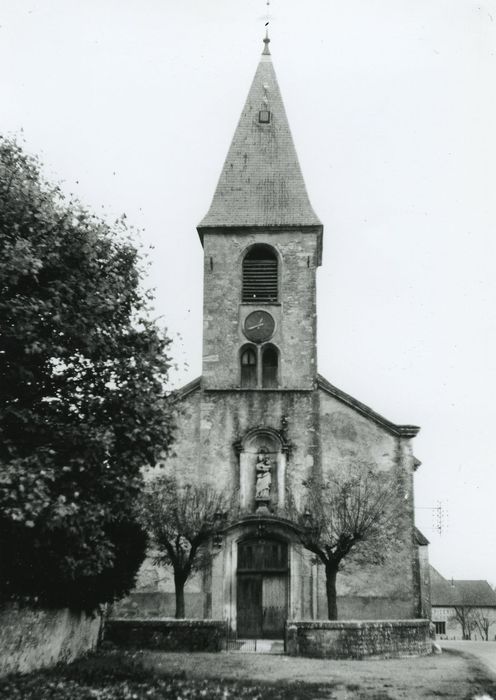 Eglise de la Nativité : Façade occiedentale, vue générale