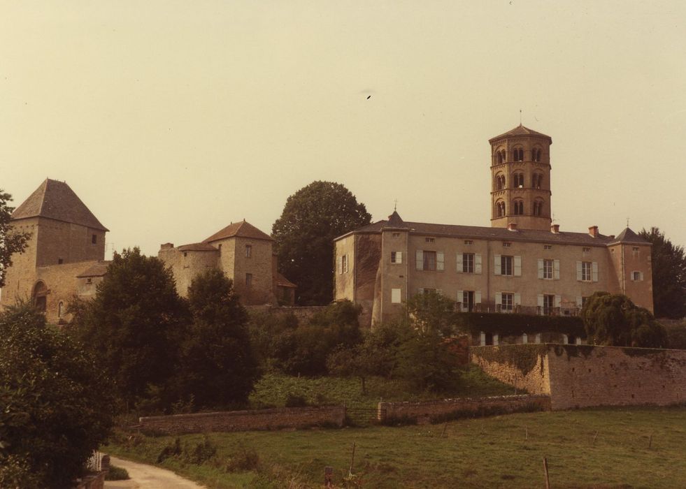 Prieuré (ancien) : Ensemble est, vue générale