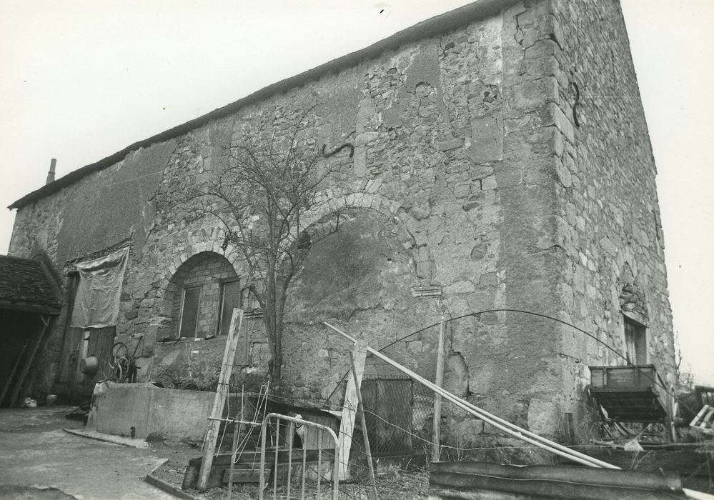 Eglise Saint-Pierre-l'Estrier (ancienne) : Façade latérale nord, vue générale