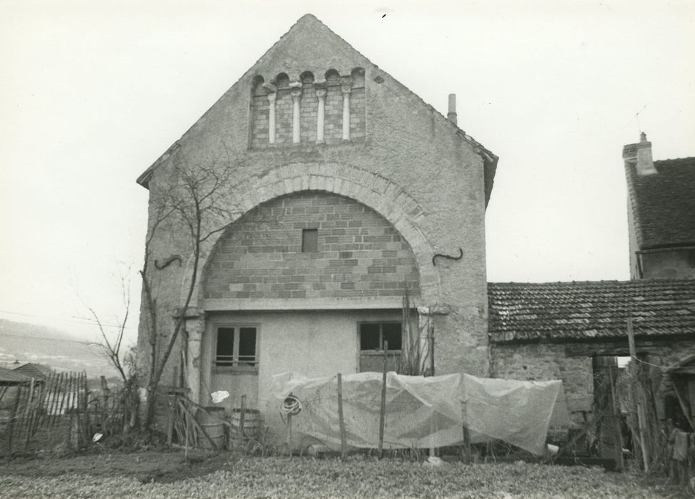 Eglise Saint-Pierre-l'Estrier (ancienne) : Chevet, vue générale