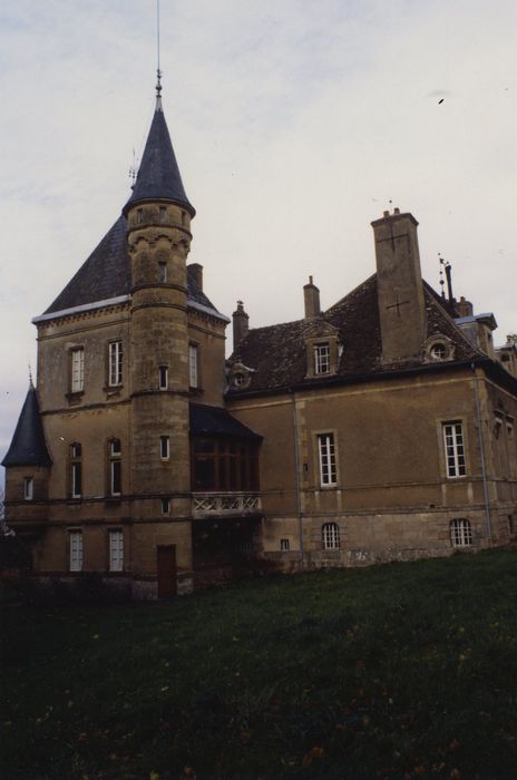 Château du Petit Montjeu : Façade ouest, vue générale