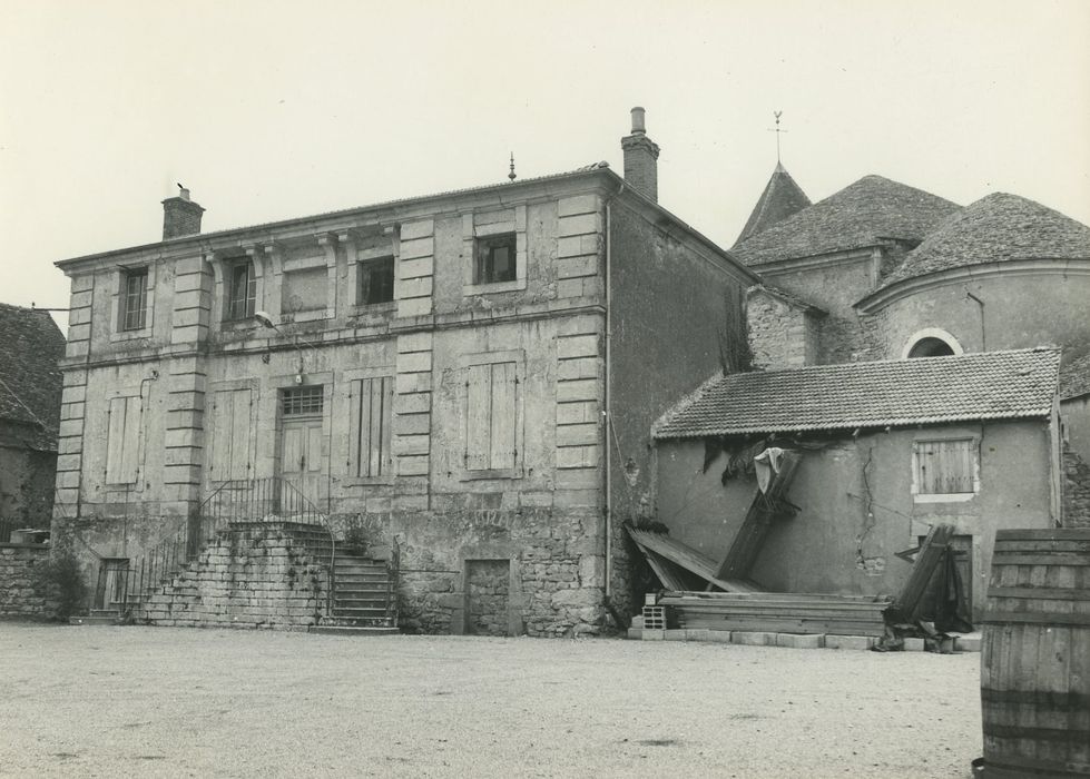 Presbytère (ancien) : Façade est, vue générale