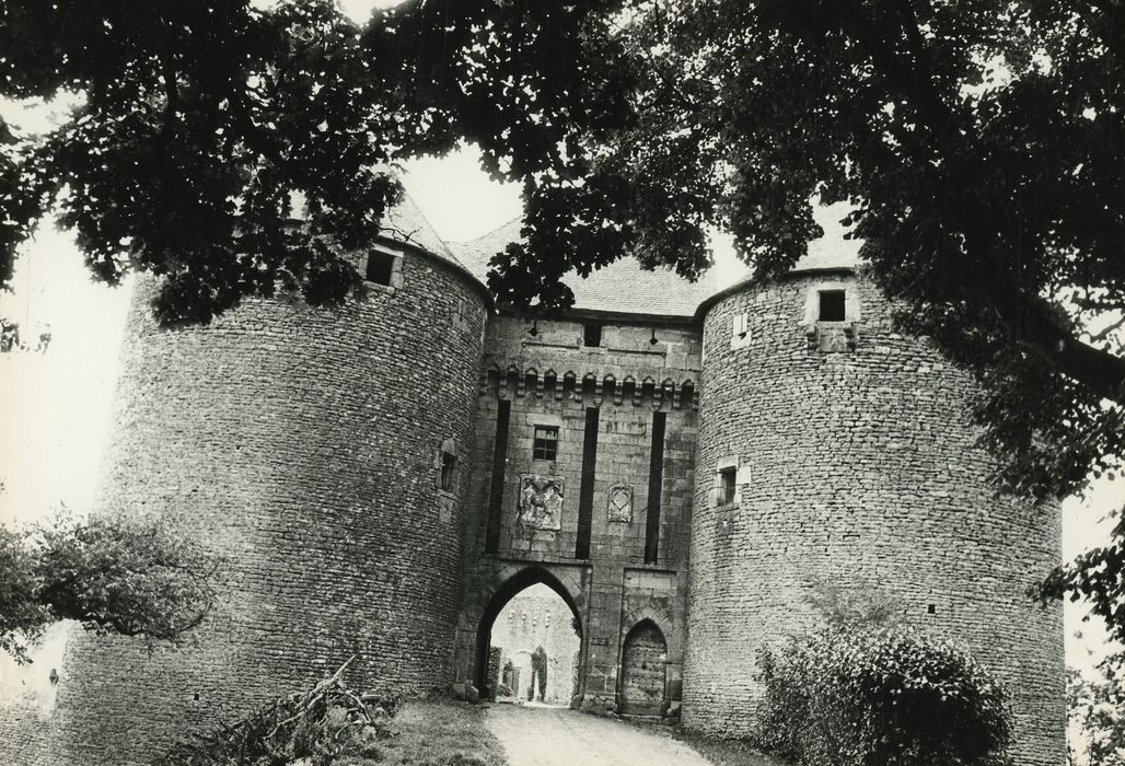 Château : Porterie, élévation nord, vue générale