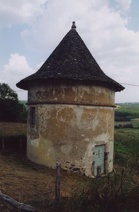 Pigeonnier - chapelle du Bruel, vue générale