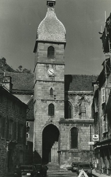 Eglise collégiale Notre-Dame : Clocher, élévation est, vue générale