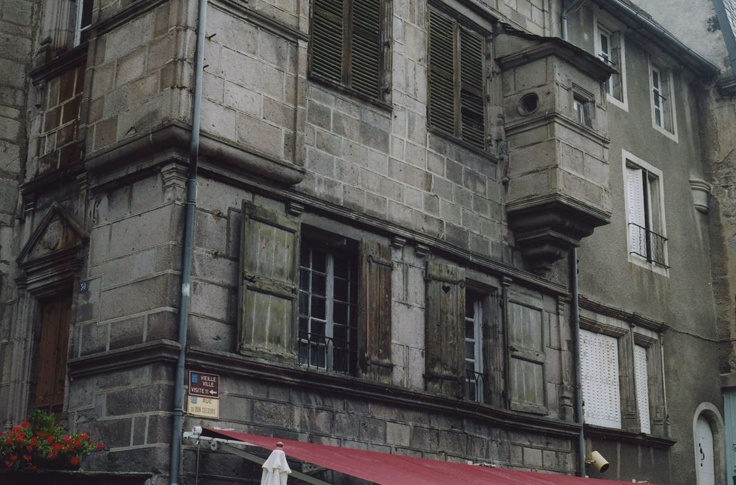 Maison Hurgon, anciennement Maison Rodier : Façade sur rue, vue partielle