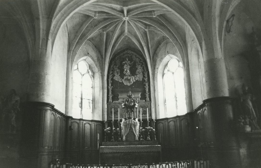 Eglise de l'Assomption de la Vierge : Choeur, vue générale