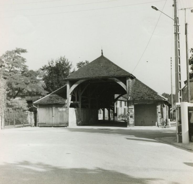 Halle : Façade sud, vue générale