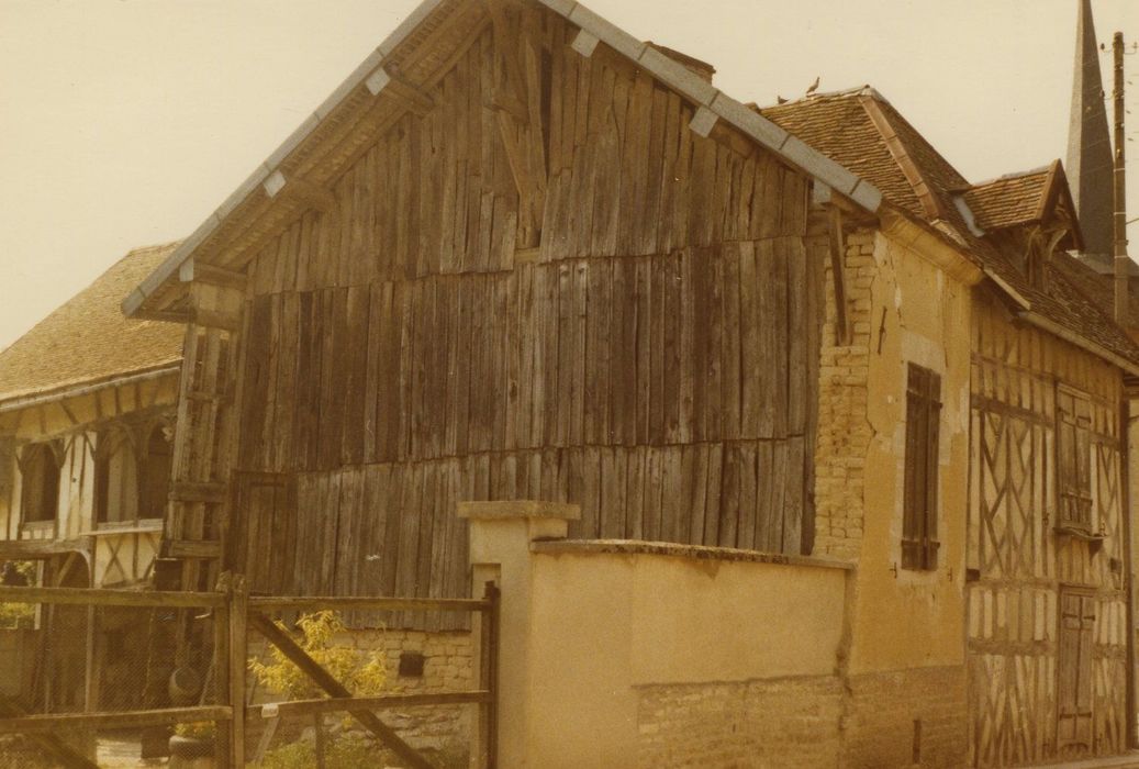 Maison : Façades sud et est, vue générale