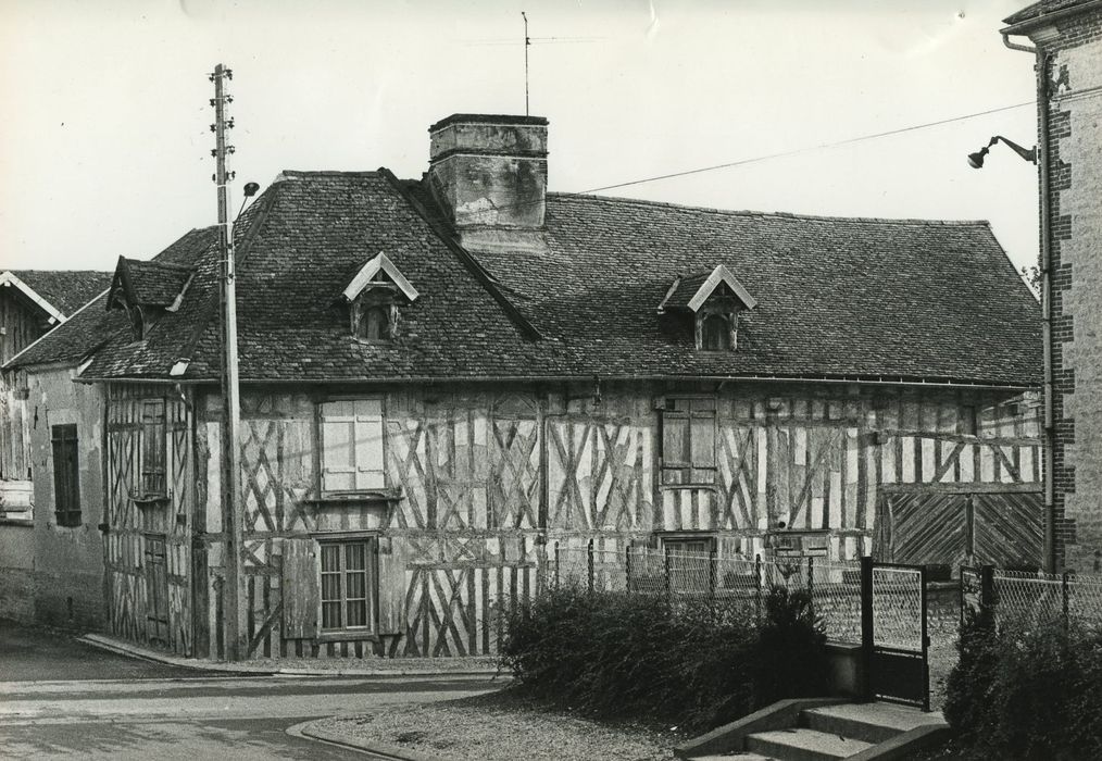 Maison : Façades nord et est, vue générale