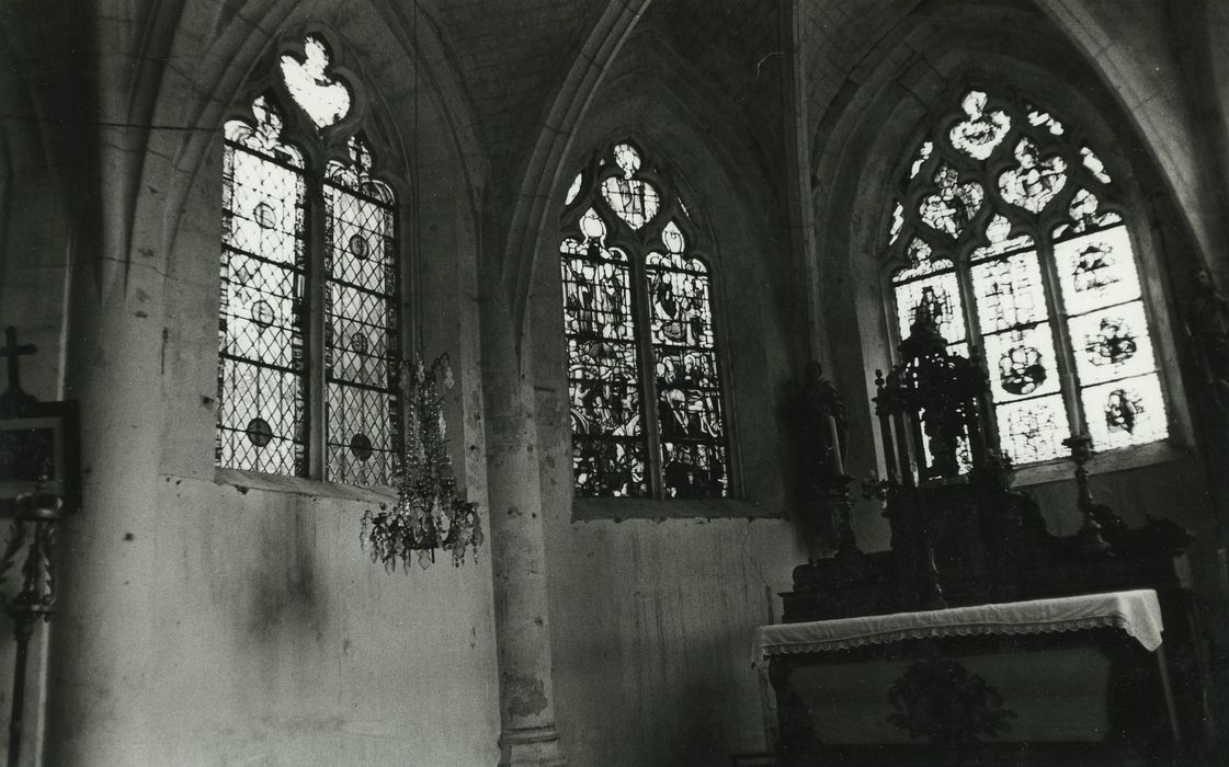 Eglise Saint-Pierre : Choeur, vue partielle