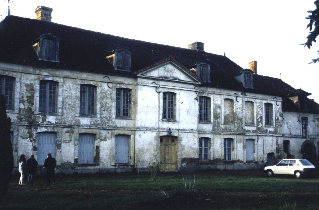 Ancienne abbaye : Logis abbatial, ensemble nord, vue générale