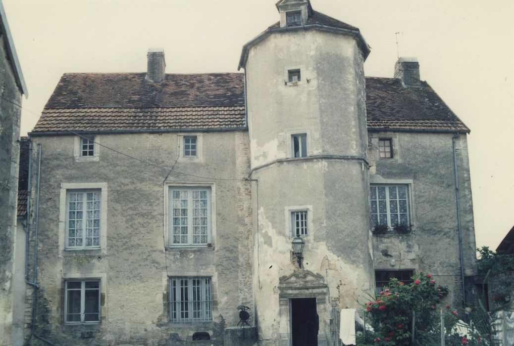 Maison dite maison Louis : Façade nord, vue générale