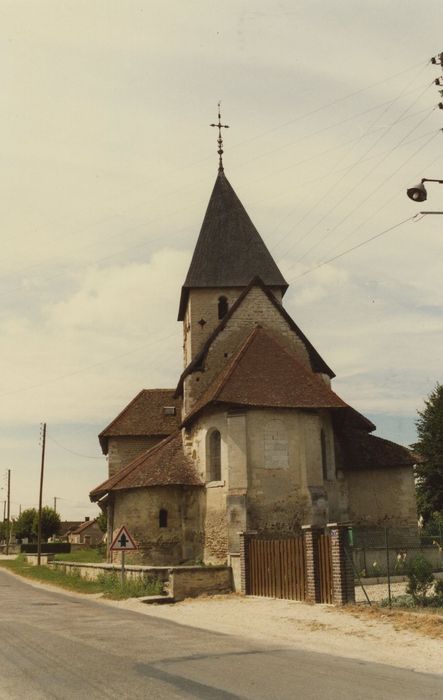 Eglise : Chevet, vue générale