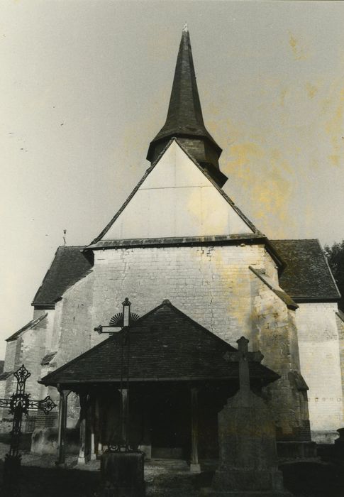 Chapelle de Brantigny : Façade occidentale, vue générale