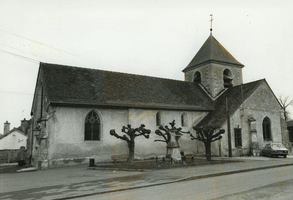 Eglise de l'Assomption de la Vierge : Façade latérale sud, vue générale