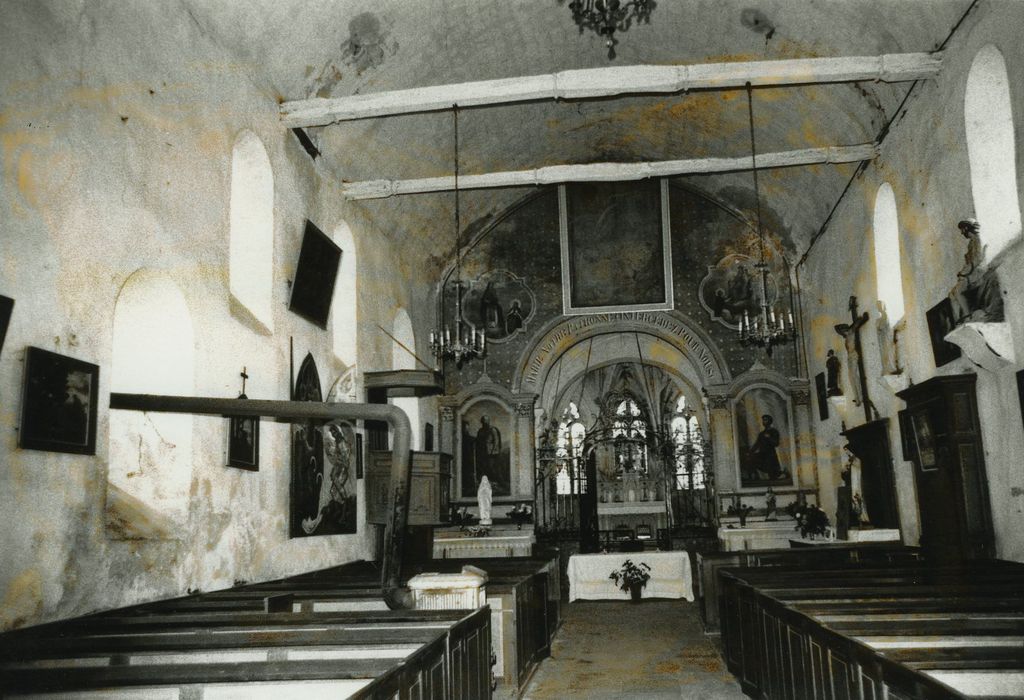 Eglise de l'Assomption de la Vierge : Nef, vue générale