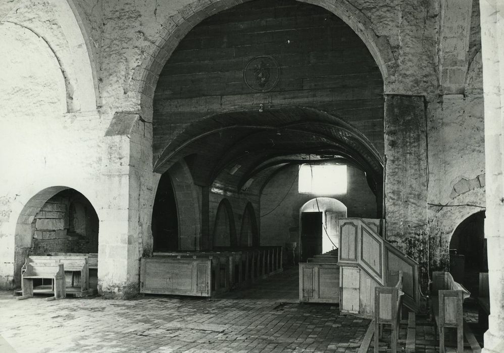 Eglise : Nef, vue générale