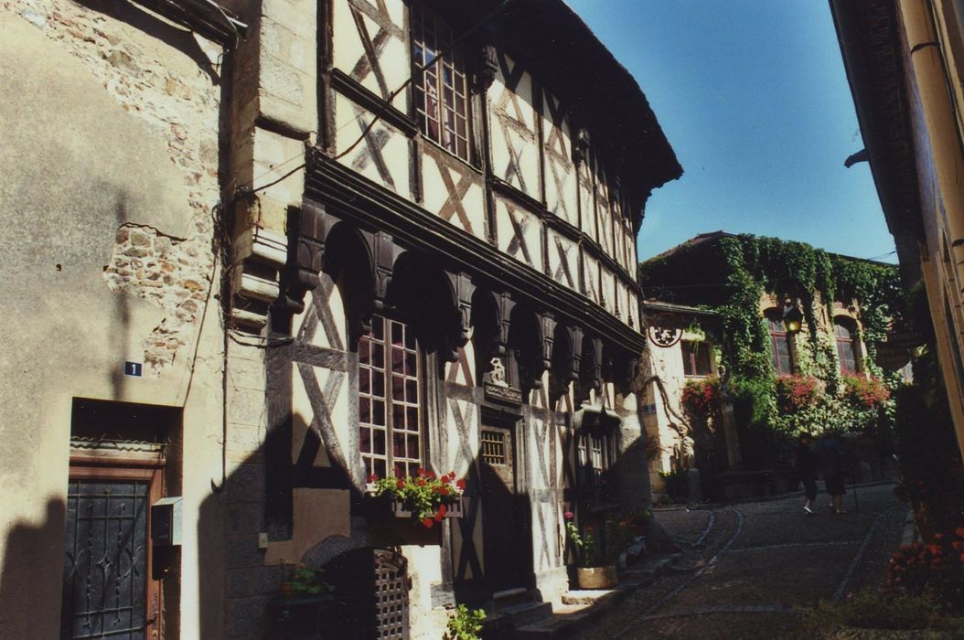 Maison dite Maison Sévigné : Façade sur rue, vue générale