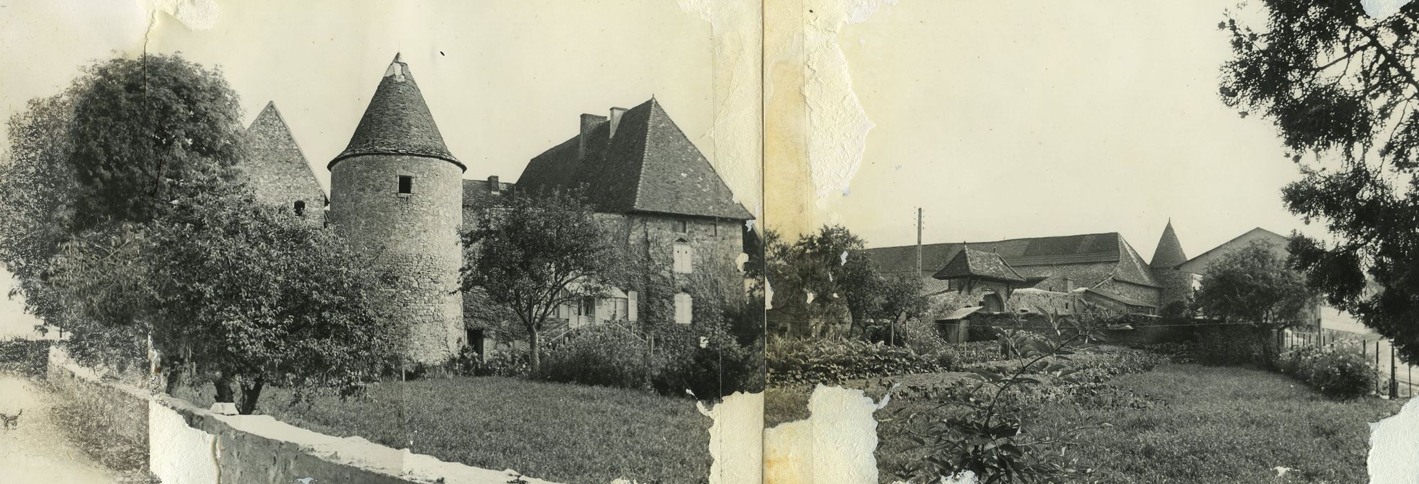 Château de Corcelles : Ensemble sud-ouest, vue générale