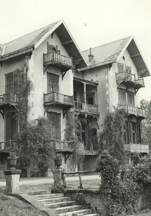 Chalets de Mont-d'Arnaud : Grand chalet, façade sud, vue partielle