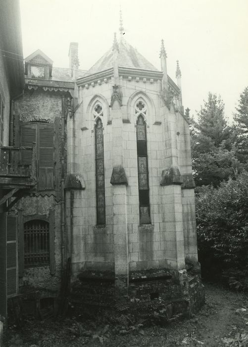 Chalets de Mont-d'Arnaud : Grand chalet, chapelle, vue générale du chevet