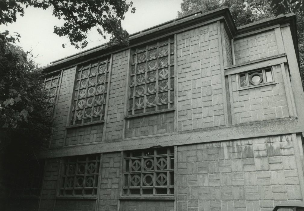 Chapelle de la Colombière : Façade latérale  nord, vue partielle