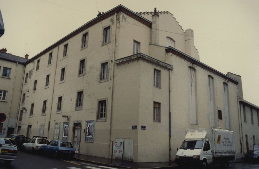 Théâtre : Façades antérieures, vue générale