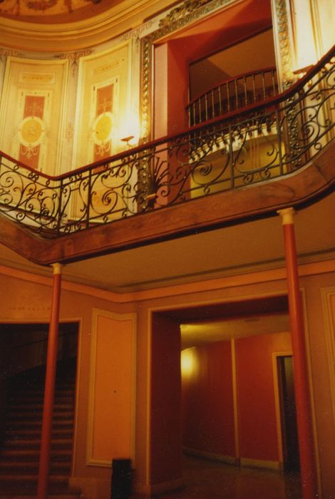 Théâtre : Vestibule, vue partielle